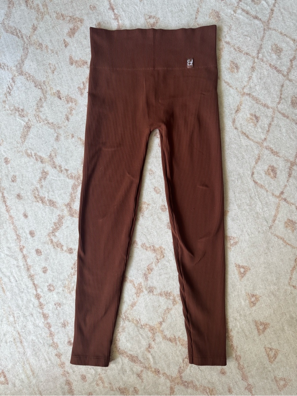 Ribbed High-Waist Leggings in Brown